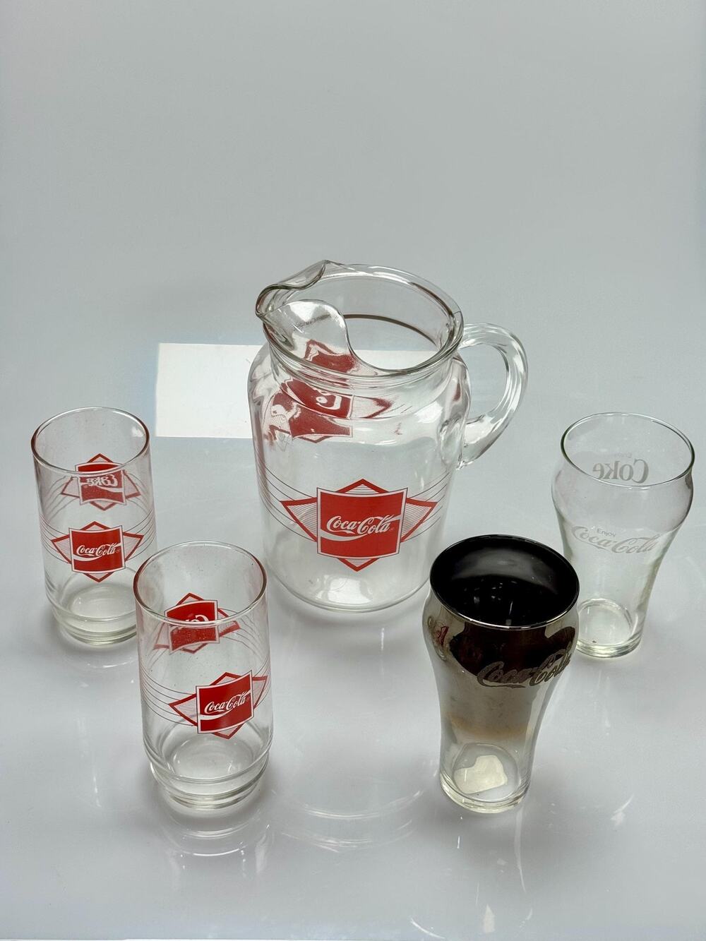 Vintage 1992 Coca-Cola 5 Pc Glass Pitcher & Tumbler Beverage Set w/ Box